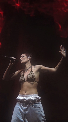 © x.com/fckingfantastic
