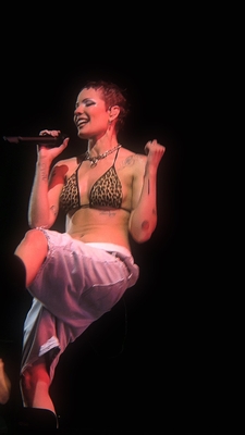 © x.com/fckingfantastic
