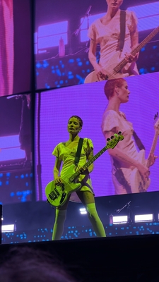 © x.com/hopelesshabit
