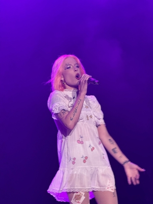 © x.com/LANA_dangerzone
