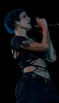 © x.com/badlandsgirls
