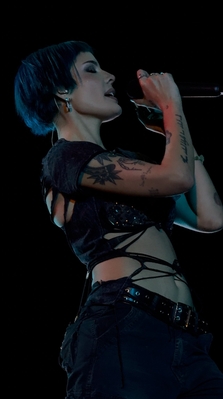 © x.com/badlandsgirls
