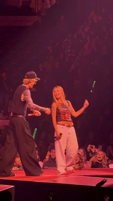 © x.com/darlingstarlet_
