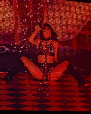 © instagram.com/kaylaspeaksnow
