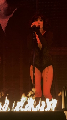 © x.com/clementineshayy
