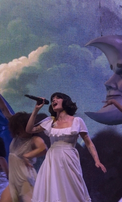 © x.com/awallowingmodel
