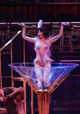 © x.com/Yikes_Justine
