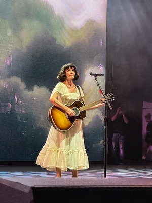 © x.com/lhousebythesea
