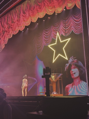 © x.com/typwhitegrill
