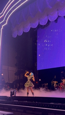 © x.com/hanheartshalsey
