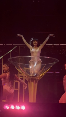 © x.com/xalwaysanangelx
