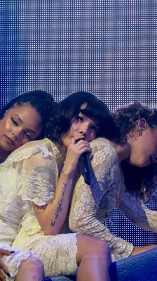 © x.com/MakennasPhoto
