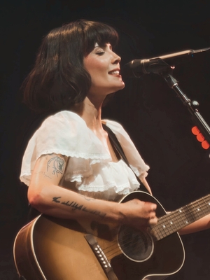 © x.com/93angelonfire
