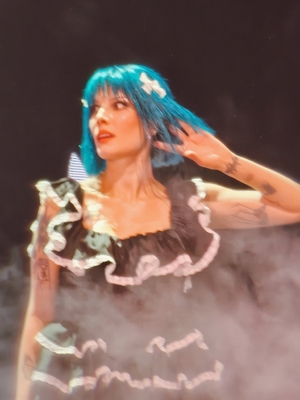 © x.com/93angelonfire
