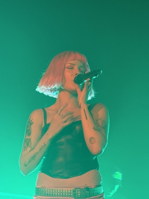 © x.com/manicbadlands17
