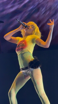 © x.com/SelsGraceful
