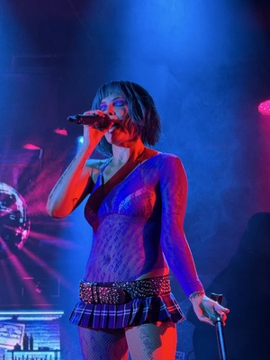 © x.com/erikascinema
