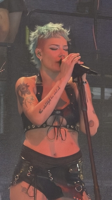 © x.com/itsaboutjbieber
