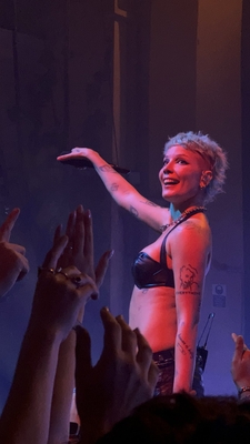 © x.com/sourapplebaby
