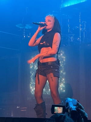 © x.com/narryniamziall_
