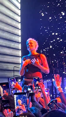 © x.com/_mentalcages
