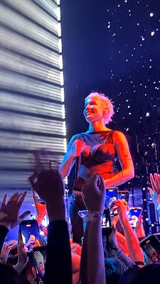 © x.com/_mentalcages
