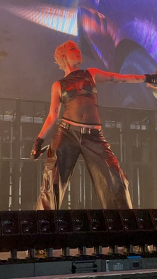 © x.com/needlovesobadly
