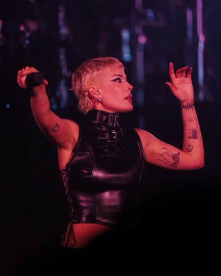 © instagram.com/revelry
