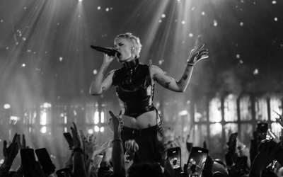 © instagram.com/revelry
